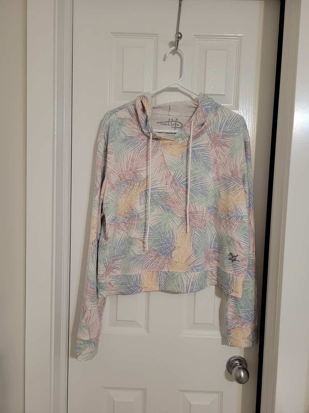 Pastel Palm-Print Pullover Hoodie - Women's Lightweight Crop Size L